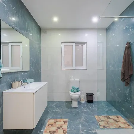 New Spacious 3bdr 2 Bth Bugibba *