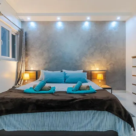 شقة New Spacious 3bdr 2 Bth Bugibba *