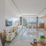 New Spacious 3bdr 2 Bth Bugibba Lejlighed