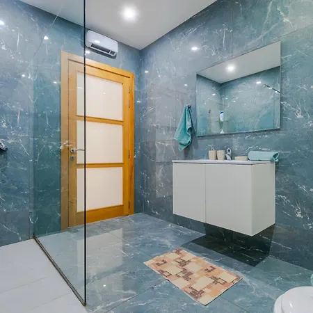 Apartment New Spacious 3bdr 2 Bth Bugibba St. Paul's Bay