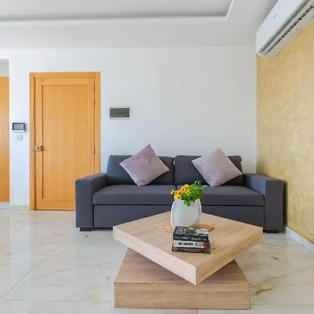 New Spacious 3bdr 2 Bth Bugibba Apartment *