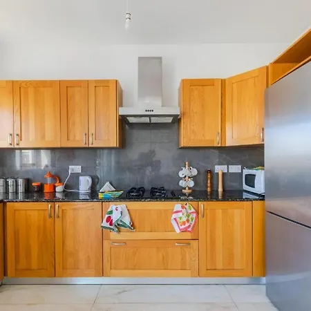 Apartamento New Spacious 3bdr 2 Bth Bugibba *