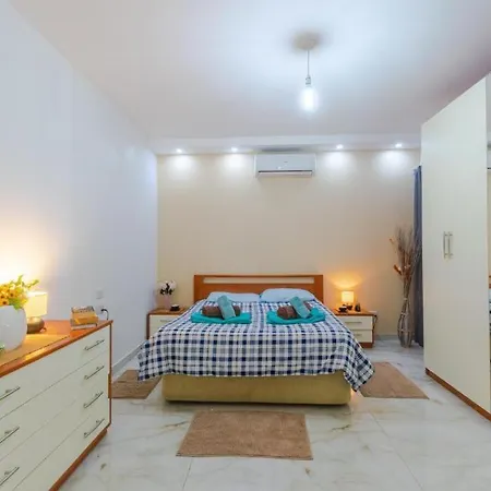 Apartman New Spacious 3bdr 2 Bth Bugibba