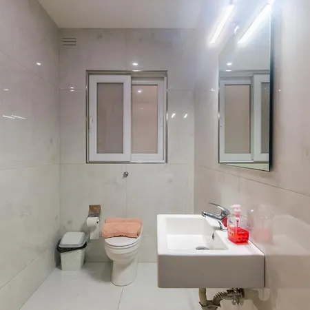 Apartamento New Spacious 3bdr 2 Bth Bugibba