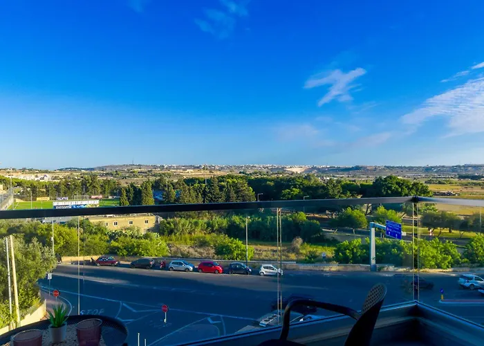 New Spacious 3bdr 2 Bth Bugibba Apartment *