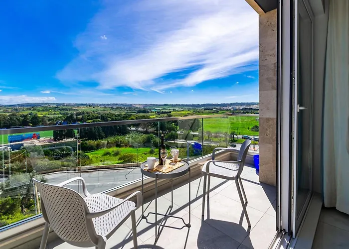 Апартаменты New Spacious 3bdr 2 Bth Bugibba Сент-Полс-Бей