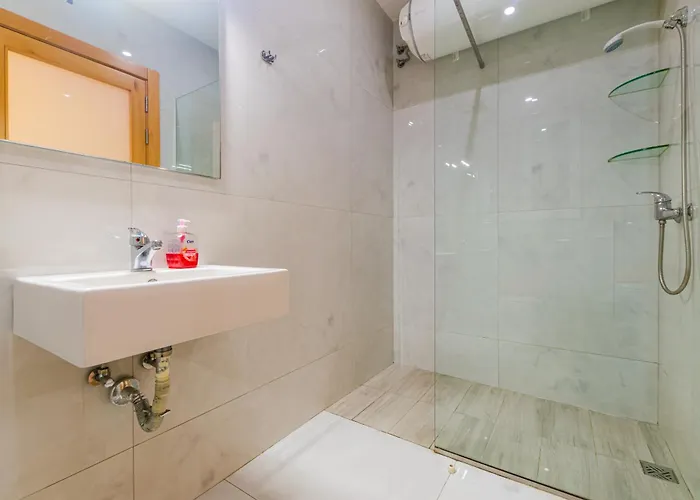 New Spacious 3bdr 2 Bth Bugibba Апартаменты Сент-Полс-Бей