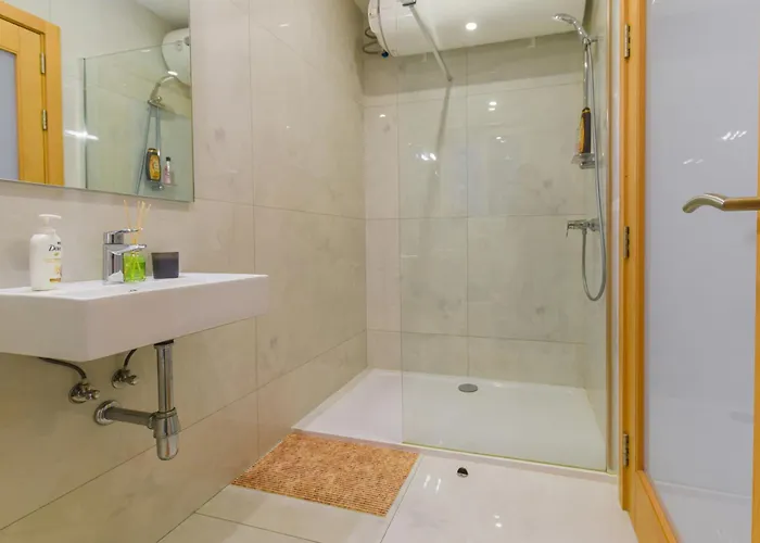 Apartment New Spacious 3bdr 2 Bth Bugibba