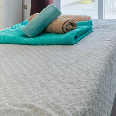 New Spacious 3bdr 2 Bth Bugibba St. Paul's Bay